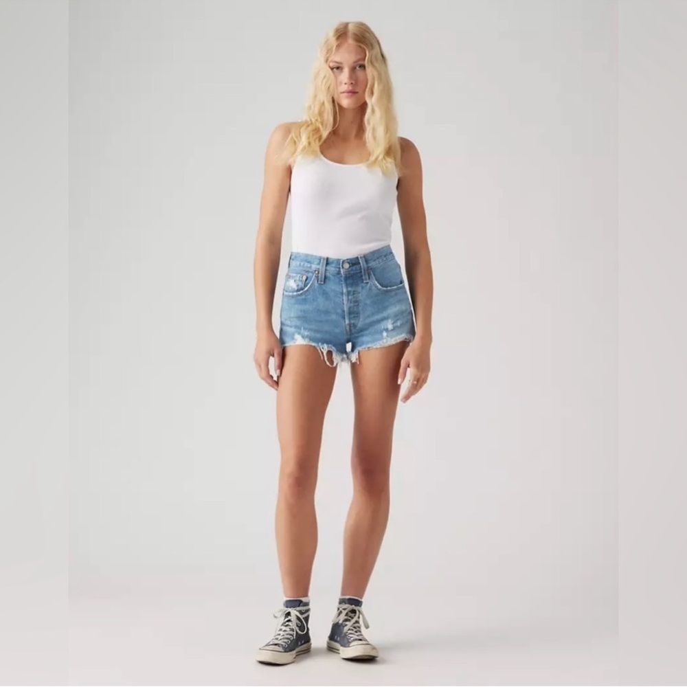 Levi’s 501 Original Fit HIGH Rise Women’s Shorts Size 24